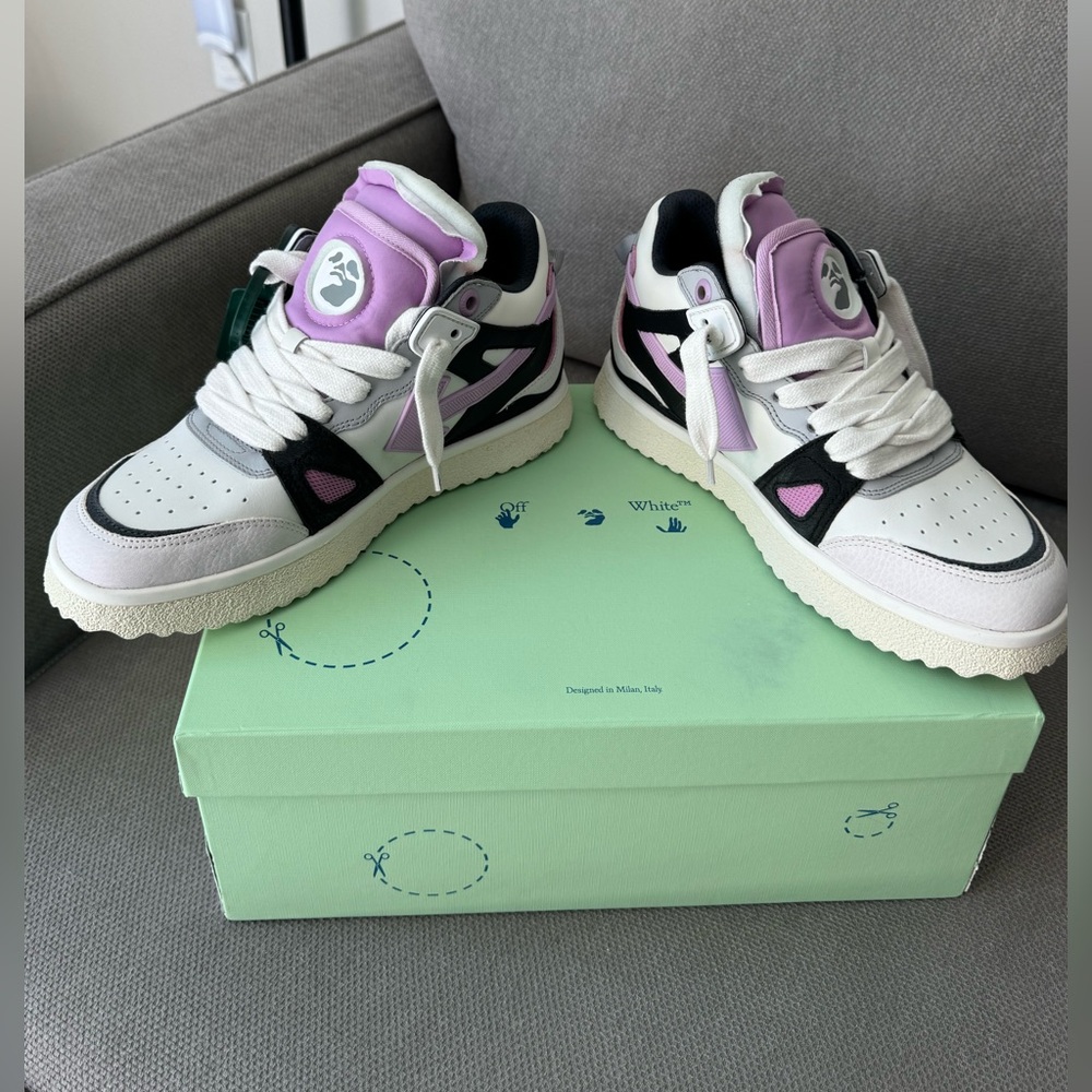 OFF-WHITE SNEAKERS - Picture 3 of 8